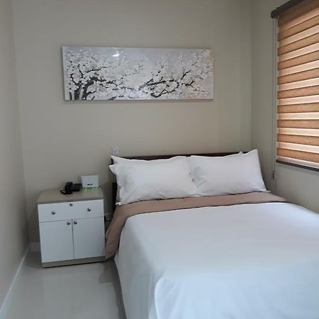 Yulz 516 At Cityscape Bacolod Ngoại thất bức ảnh